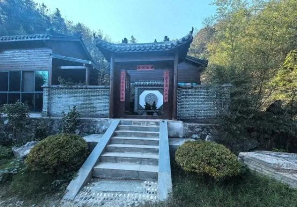 米涂配资 “药王谷抗癌中心”横空出世，监管在哪